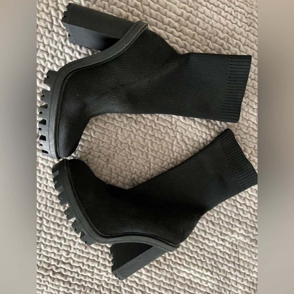 ZARA SOCK CHUNKY HEELED BOOTS‎